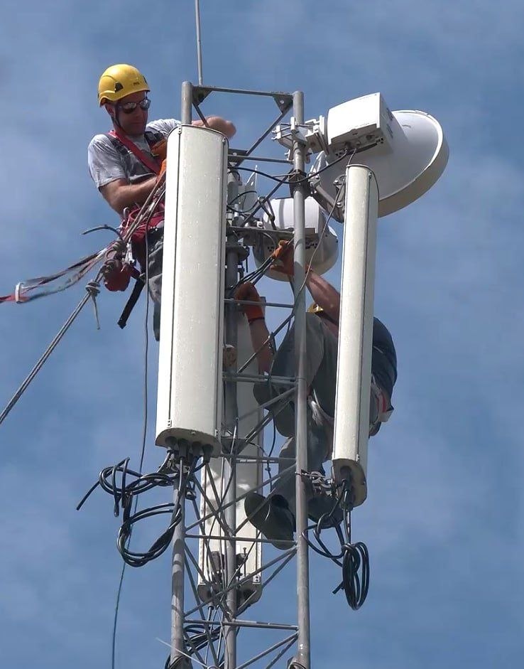 Специалисты Республиканского оператора связи восстановили в Никитовском районе Горловки 6 объектов связи, а также установили вышку в посёлке Гольмовский