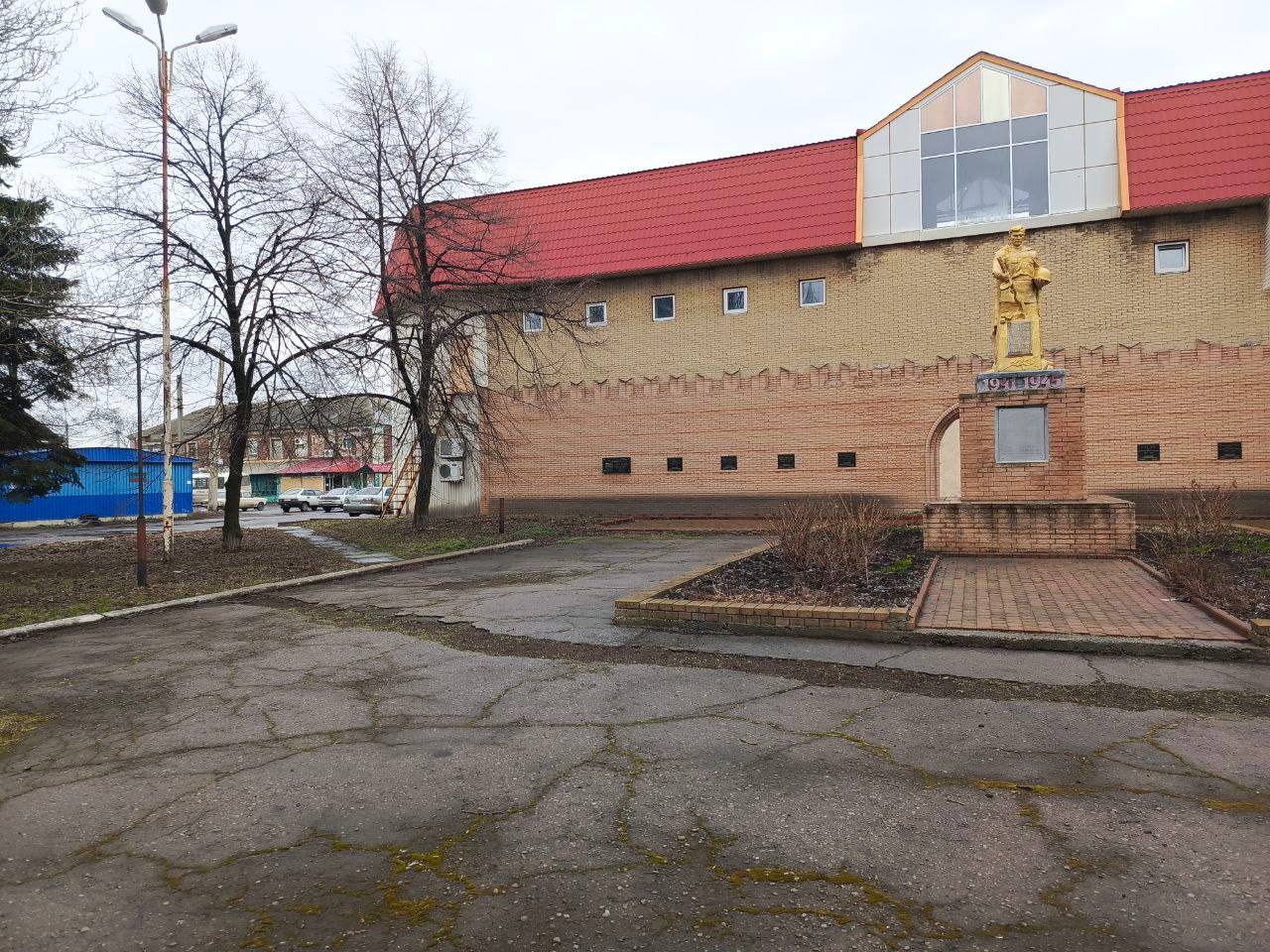 Иван Приходько: В Никитовском внутригородском районе города Горловка продолжаются работы в рамках двухмесячника по благоустройству Иван Приходько: В Никитовском внутригородском районе города Горловка продолжаются работы в рамках двухмесячника по благоустройству