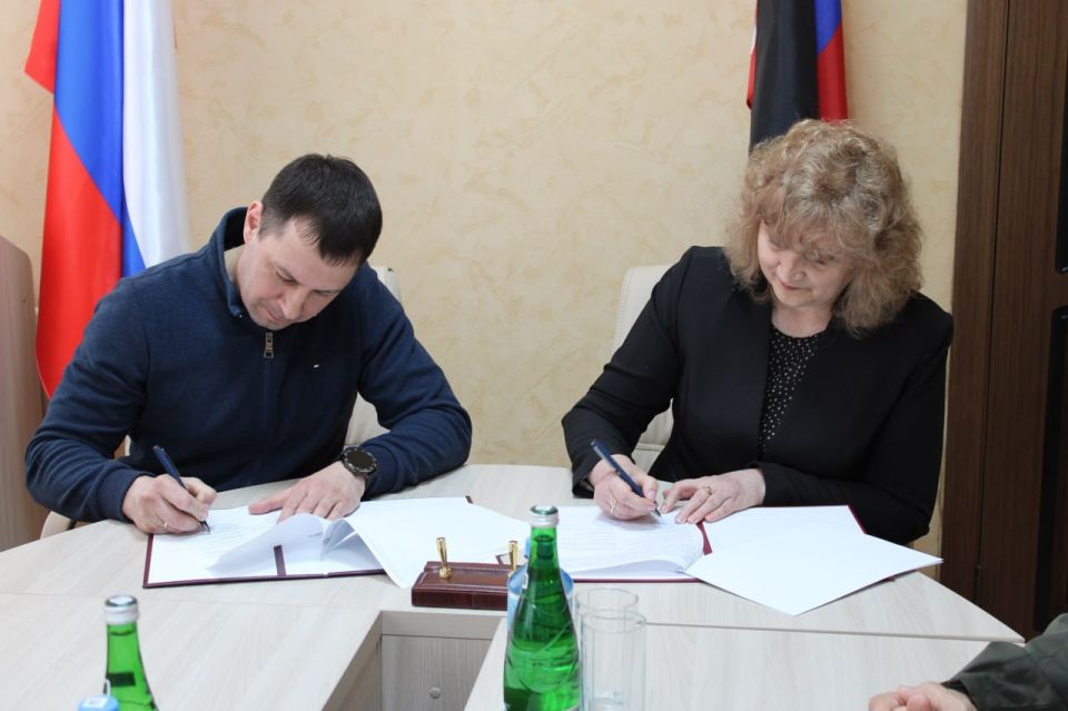 Иван Приходько: Подписано соглашение о сотрудничестве между управлениями образования городского округа Горловка и города Прокопьевска Иван Приходько: Подписано соглашение о сотрудничестве между управлениями образования городского округа Горловка и города Прокопьевска