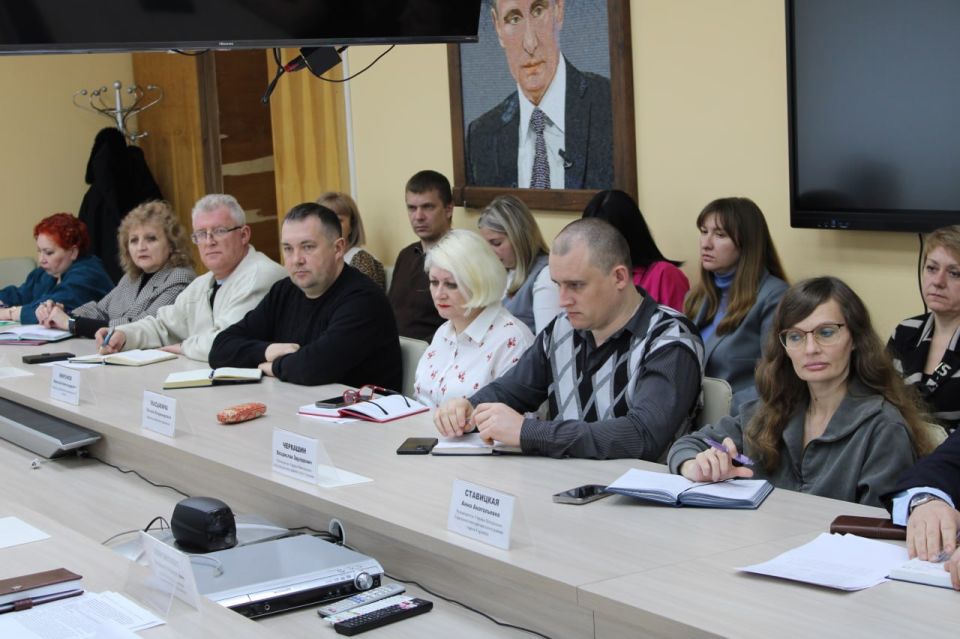 В администрации городского округа Горловка состоялось аппаратное совещание В администрации городского округа Горловка состоялось аппаратное совещание