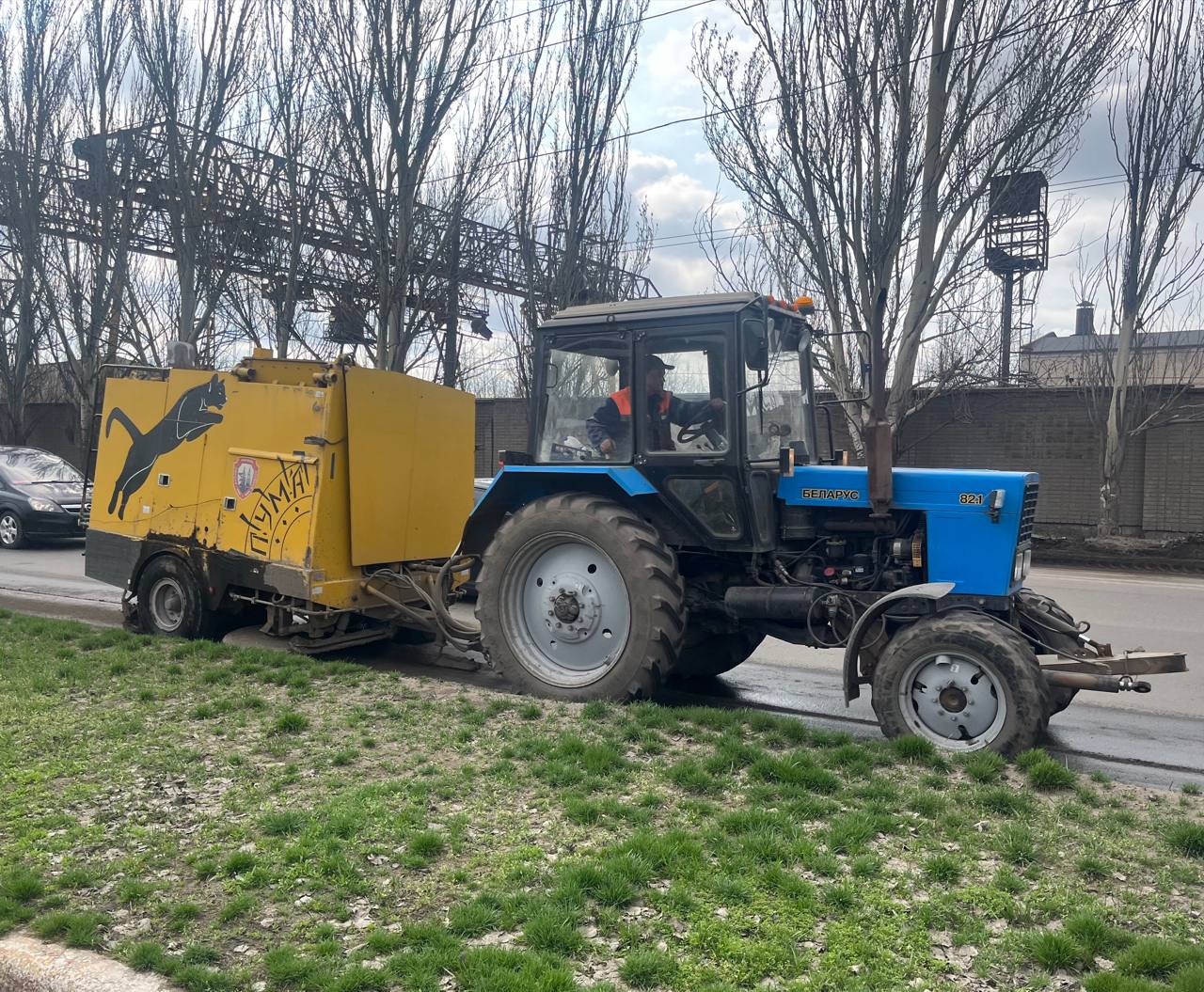 О работах МУП «Простор». Муниципальное унитарное предприятие «Простор» ежедневно выполняет все необходимые работы по содержанию городских улиц О работах МУП «Простор». Муниципальное унитарное предприятие «Простор» ежедневно выполняет все необходимые работы по содержанию городских улиц