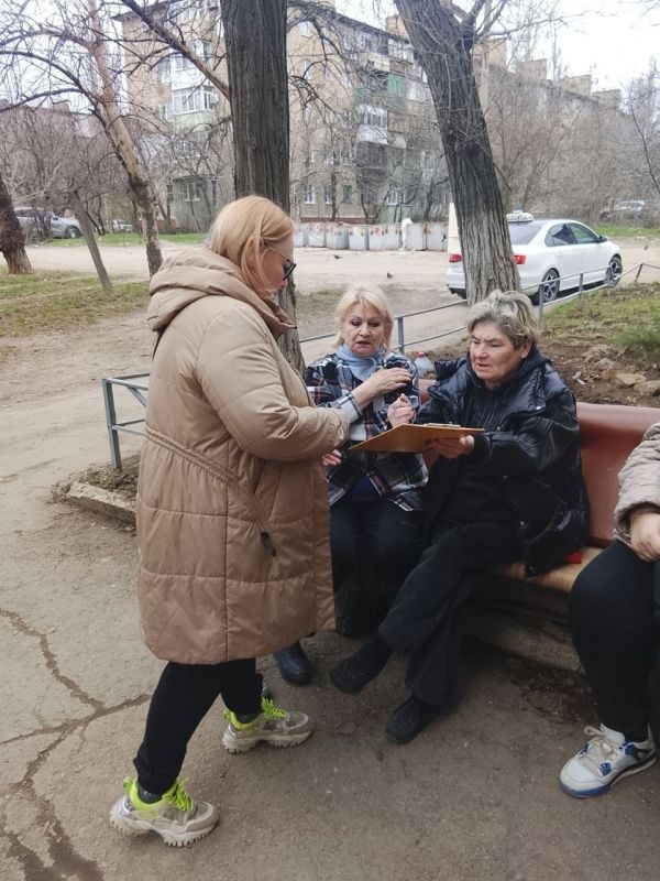 Иван Приходько: Жители Центрально-Городского района Горловки продолжают выбирать старших по домам Иван Приходько: Жители Центрально-Городского района Горловки продолжают выбирать старших по домам