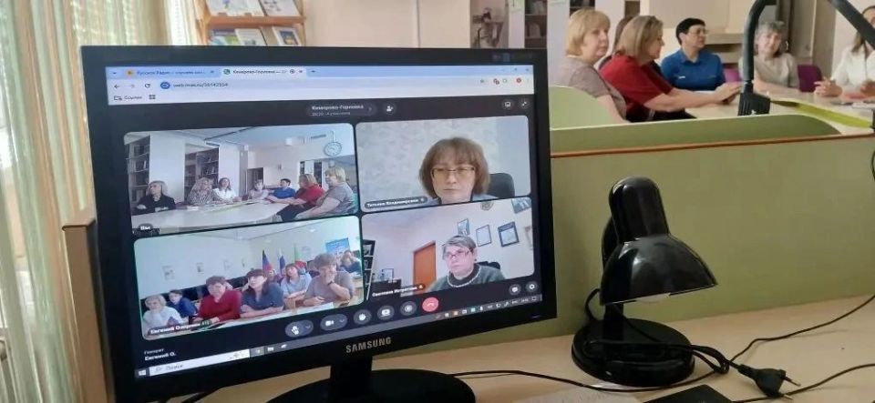 Школы Кузбасса и Горловки провели телемост, посвященный актуальным вопросам обучения и воспитания Школы Кузбасса и Горловки провели телемост, посвященный актуальным вопросам обучения и воспитания