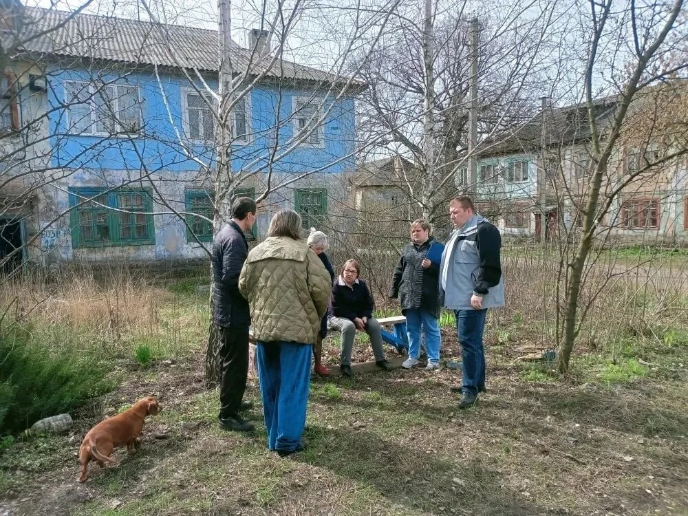 Роман Конев: В Калининском районе наблюдается рост гражданской активности: всё больше жителей готовы взять на себя ответственность за состояние своих домов Роман Конев: В Калининском районе наблюдается рост гражданской активности: всё больше жителей готовы взять на себя ответственность за состояние своих домов