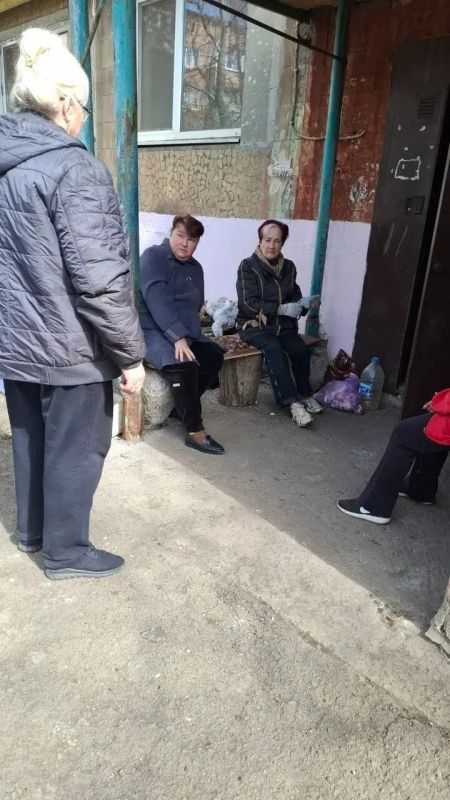 Роман Конев: В Калининском районе наблюдается рост гражданской активности: всё больше жителей готовы взять на себя ответственность за состояние своих домов Роман Конев: В Калининском районе наблюдается рост гражданской активности: всё больше жителей готовы взять на себя ответственность за состояние своих домов