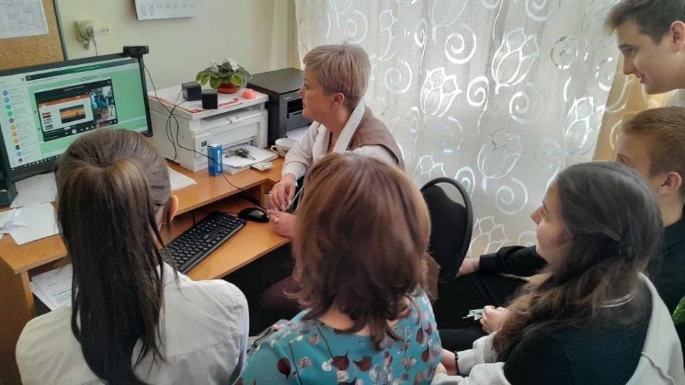 Школьники Тульской области провели телемост с Горловкой и Ростовской областью Школьники Тульской области провели телемост с Горловкой и Ростовской областью