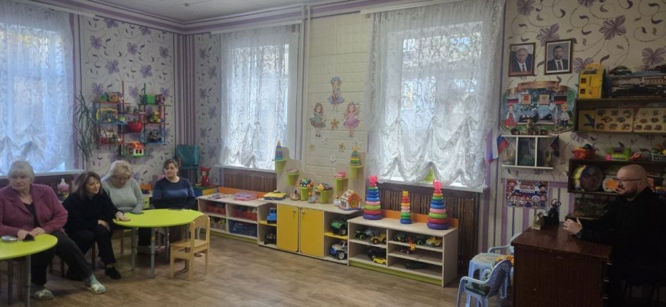 Иван Приходько: В Центрально-Городском районе Горловки прошла встреча с жителями Иван Приходько: В Центрально-Городском районе Горловки прошла встреча с жителями