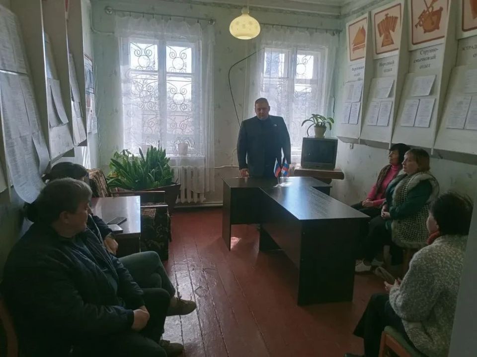 Иван Приходько: Состоялись встречи руководства Управы Калининского района Горловки с трудовыми коллективами Иван Приходько: Состоялись встречи руководства Управы Калининского района Горловки с трудовыми коллективами