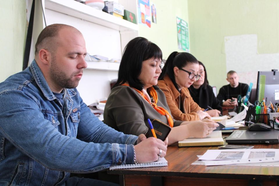 В 2024 году было подписано соглашение о взаимодействии между филиалами Государственного фонда поддержки участников специальной военной операции «Защитники Отечества» по Донецкой Народной Республике и администрацией... В 2024 году было подписано соглашение о взаимодействии между филиалами Государственного фонда поддержки участников специальной военной операции «Защитники Отечества» по Донецкой Народной Республике и администрацией...