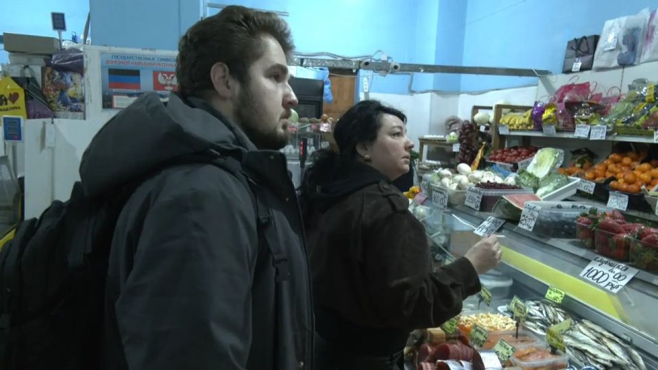 Роман Конев: 8 апреля активисты «Народного контроля» из Горловки провели проверку магазинов в Центрально-городском районе Роман Конев: 8 апреля активисты «Народного контроля» из Горловки провели проверку магазинов в Центрально-городском районе