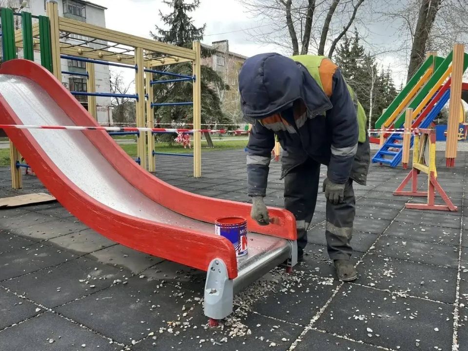 О работах МУП «Простор». Муниципальное унитарное предприятие «Простор» ежедневно выполняет все необходимые работы по содержанию городских улиц О работах МУП «Простор». Муниципальное унитарное предприятие «Простор» ежедневно выполняет все необходимые работы по содержанию городских улиц