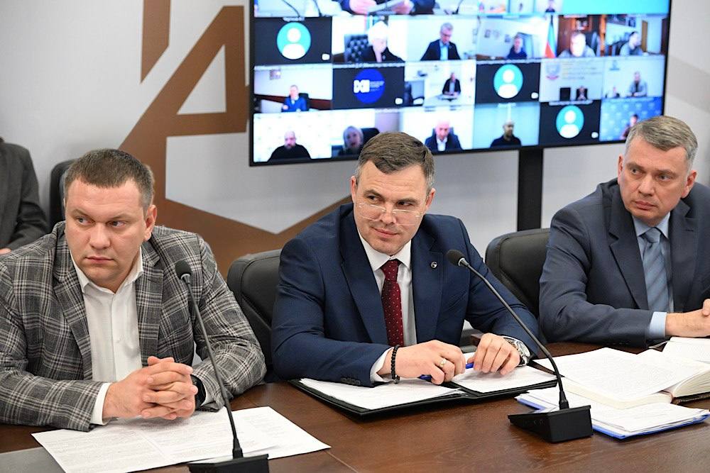 Денис Пушилин: Благоустройство общественных пространств, чистота в городах и селах — этим и другим темам посвятили оперативное совещание Денис Пушилин: Благоустройство общественных пространств, чистота в городах и селах — этим и другим темам посвятили оперативное совещание