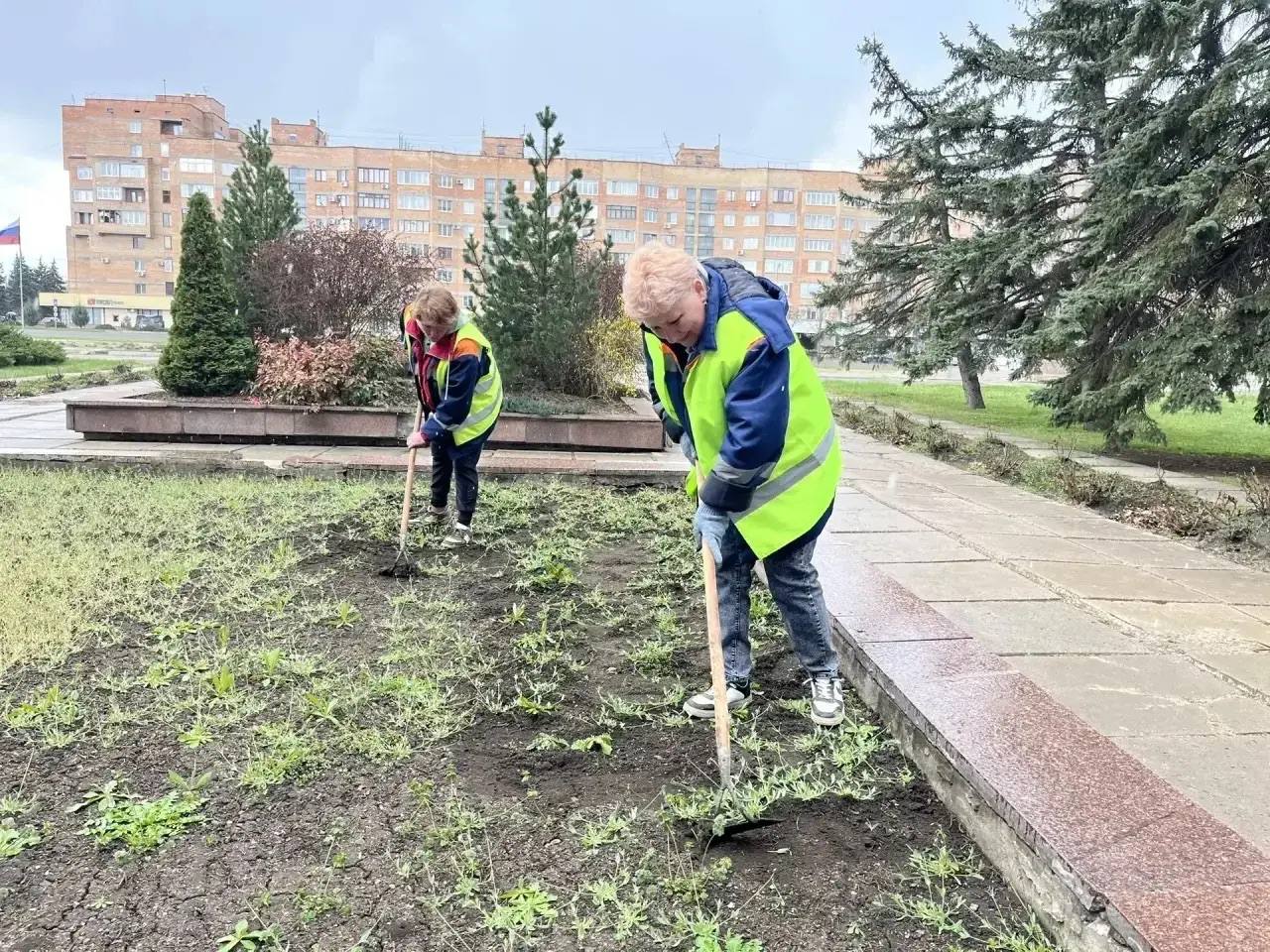 О работах МУП «Простор». Муниципальное унитарное предприятие «Простор» ежедневно выполняет все необходимые работы по содержанию городских улиц О работах МУП «Простор». Муниципальное унитарное предприятие «Простор» ежедневно выполняет все необходимые работы по содержанию городских улиц