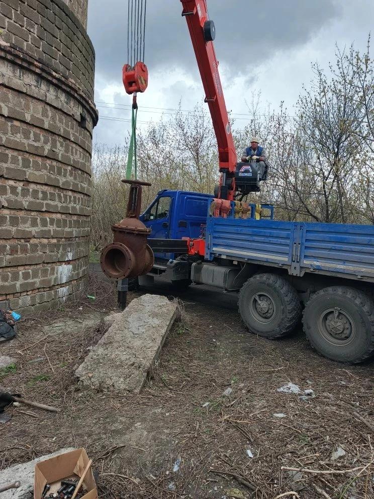 Аварийно-восстановительный отряд из Кузбасса за сутки устранил 5 повреждений на сетях ХВС в Горловке