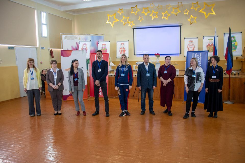 Завершился Республиканский конкурс «Педагог года Донецкой Народной Республики» в номинации «Педагог дополнительного образования» Завершился Республиканский конкурс «Педагог года Донецкой Народной Республики» в номинации «Педагог дополнительного образования»