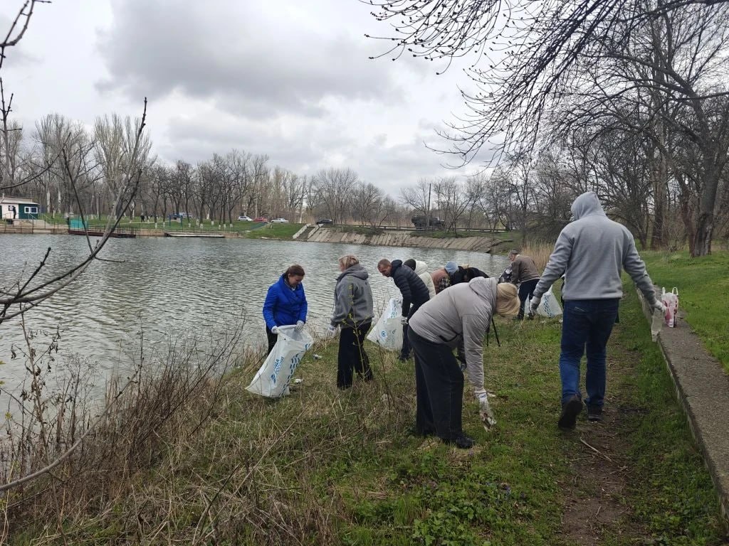 В Горловке состоялся общереспубликанский субботник В Горловке состоялся общереспубликанский субботник
