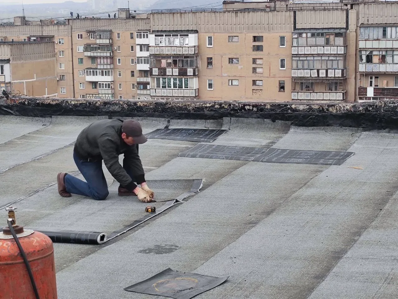 Иван Приходько: Уважаемые жители Горловки! Представляю вам еженедельный отчет о деятельности Горловского филиала единого регионального фонда по управлению многоквартирными домами на территории Донецкой Народной Республики Иван Приходько: Уважаемые жители Горловки! Представляю вам еженедельный отчет о деятельности Горловского филиала единого регионального фонда по управлению многоквартирными домами на территории Донецкой Народной Республики