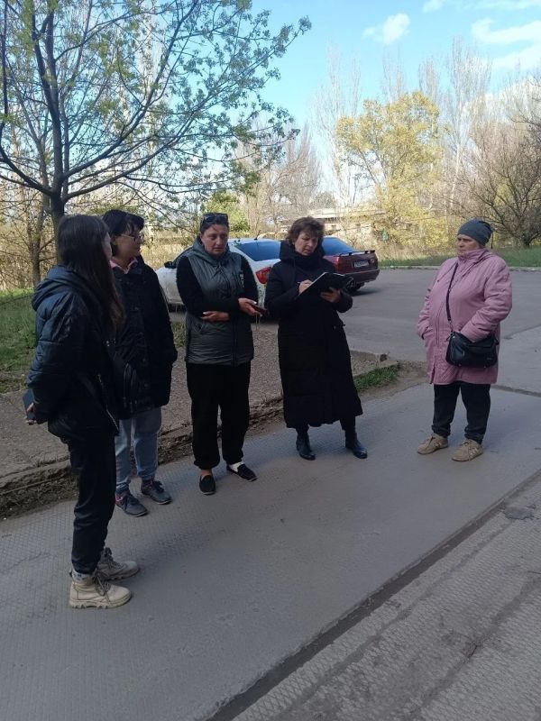 Роман Конев: В рамках регулярных встреч представителей Управы и Единого регионального фонда управления многоквартирными домами ДНР с жильцами многоэтажек были определены кандидатуры управдомов Роман Конев: В рамках регулярных встреч представителей Управы и Единого регионального фонда управления многоквартирными домами ДНР с жильцами многоэтажек были определены кандидатуры управдомов