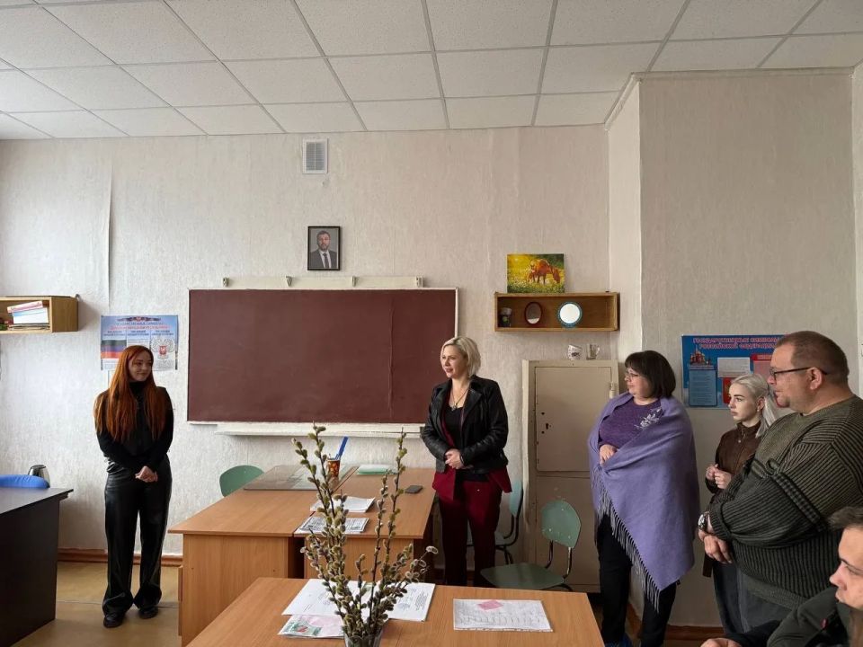В Никитовском районе города Горловки состоялась встреча лидера общественного мнения с трудовым коллективом В Никитовском районе города Горловки состоялась встреча лидера общественного мнения с трудовым коллективом