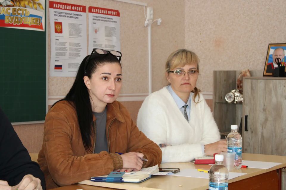 Заместитель главы администрации городского округа Горловка Алексей Ивахненко провел прием граждан Заместитель главы администрации городского округа Горловка Алексей Ивахненко провел прием граждан