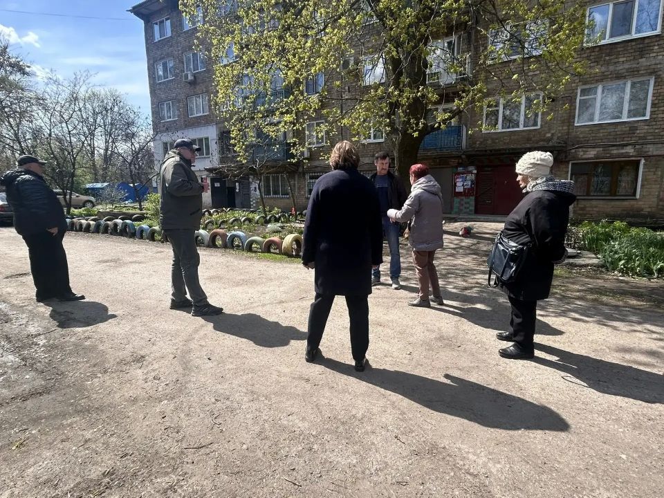 В Калининском районе Горловки набирает обороты проект «Управдом» В Калининском районе Горловки набирает обороты проект «Управдом»