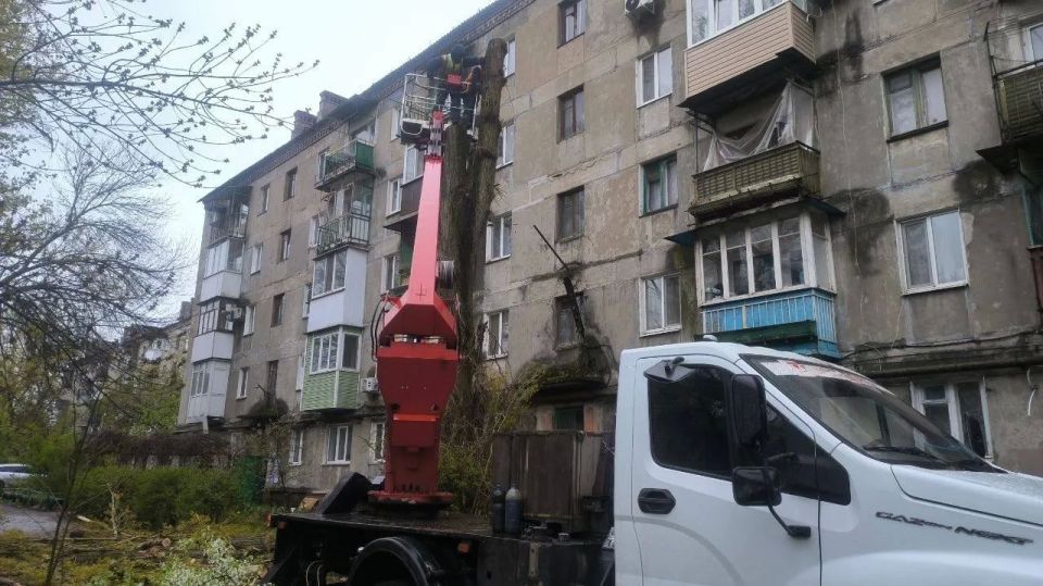МУП «Простор» ежедневно выполняет все необходимые работы по содержанию городских улиц МУП «Простор» ежедневно выполняет все необходимые работы по содержанию городских улиц