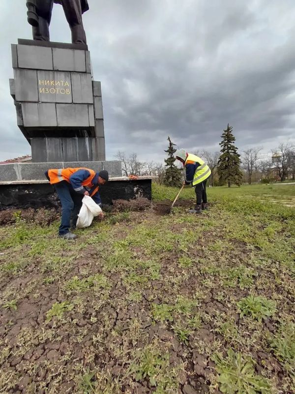 МУП «Простор» ежедневно выполняет все необходимые работы по содержанию городских улиц МУП «Простор» ежедневно выполняет все необходимые работы по содержанию городских улиц