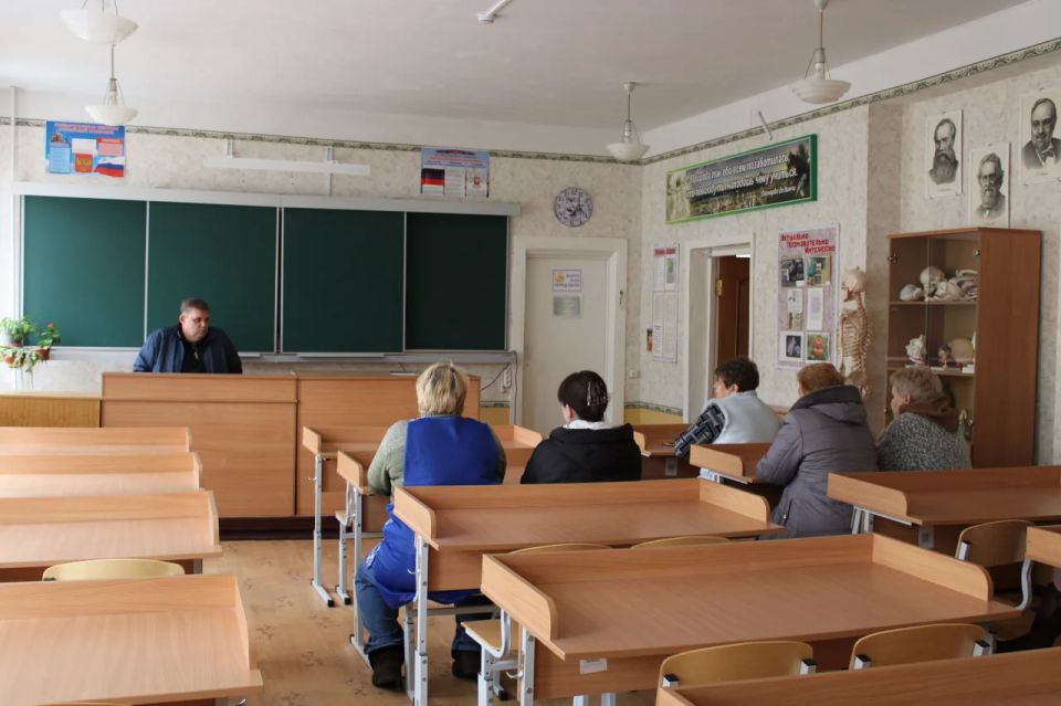 Состоялась встреча руководства администрации городского округа Горловка с трудовым коллективом Состоялась встреча руководства администрации городского округа Горловка с трудовым коллективом