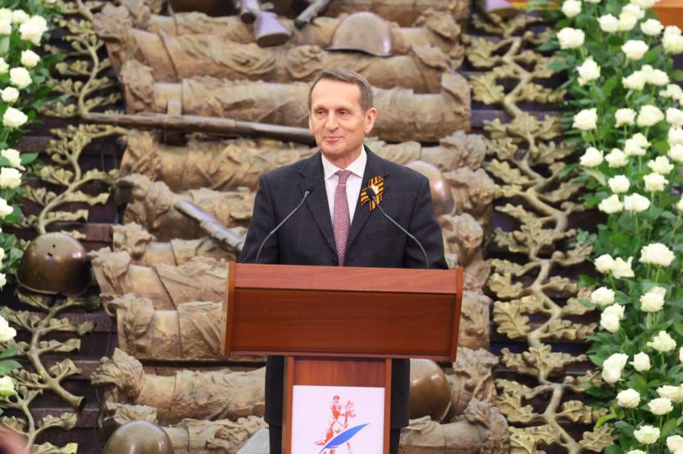 Единая Россия провела международную акцию «Диктант Победы», и это уже восьмой раз, когда мы собираем вместе миллионы людей, чтобы проверить свои знания о Великой Отечественной войне Единая Россия провела международную акцию «Диктант Победы», и это уже восьмой раз, когда мы собираем вместе миллионы людей, чтобы проверить свои знания о Великой Отечественной войне
