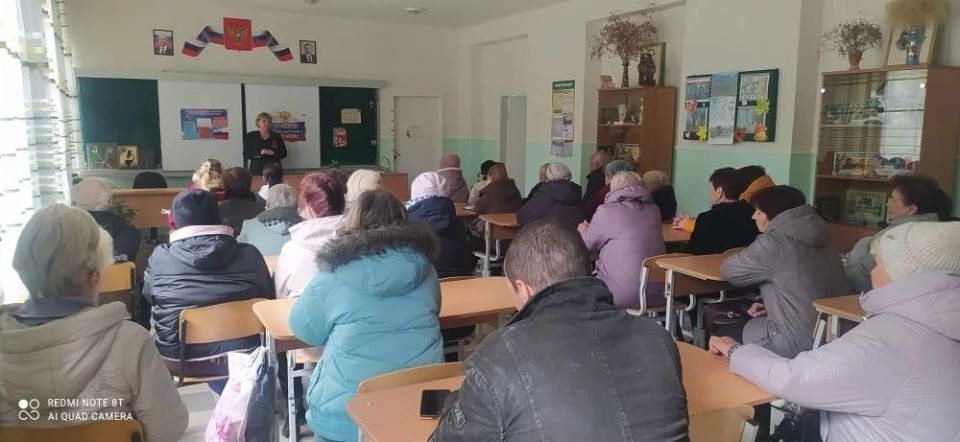 28 апреля 2026 года депутаты Горловского городского совета от фракции «Единая Россия» — Роман Конев, Елена Кузьмина, Эдуард Полепкин и Сергей Попов — провели встречи с населением