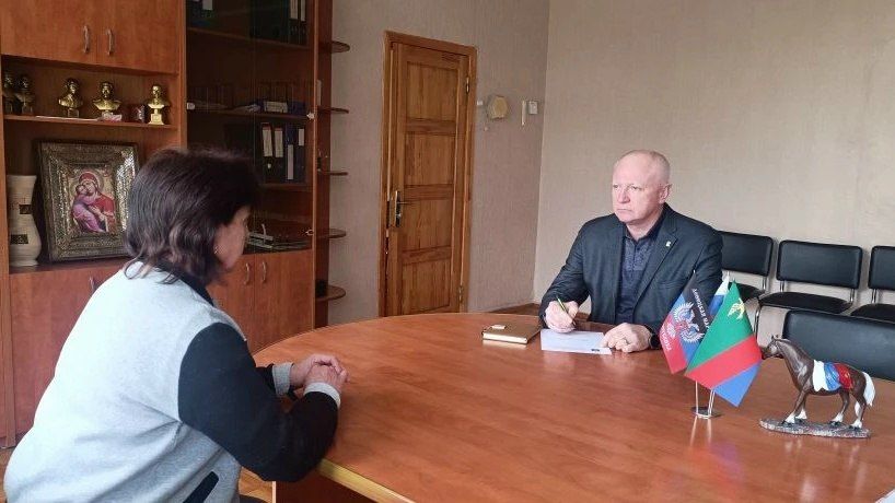Роман Конев: Наша профессиональная деятельность занимает огромную часть жизни, поэтому вопросы охраны труда касаются каждого из нас Роман Конев: Наша профессиональная деятельность занимает огромную часть жизни, поэтому вопросы охраны труда касаются каждого из нас