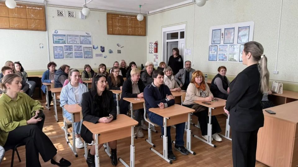Иван Приходько: В Центрально-Городском районе Горловки прошли встречи лидеров общественного мнения с жителями Иван Приходько: В Центрально-Городском районе Горловки прошли встречи лидеров общественного мнения с жителями