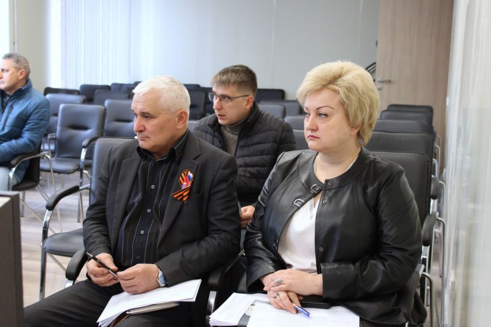 Заместитель главы администрации городского округа Горловка Игорь Горбатов провел прием граждан Заместитель главы администрации городского округа Горловка Игорь Горбатов провел прием граждан