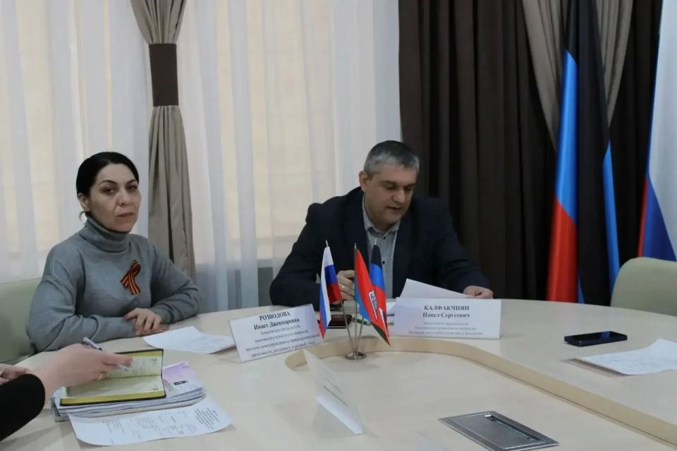 Представители Общественного совета посетили совместное заседание постоянных комитетов Представители Общественного совета посетили совместное заседание постоянных комитетов