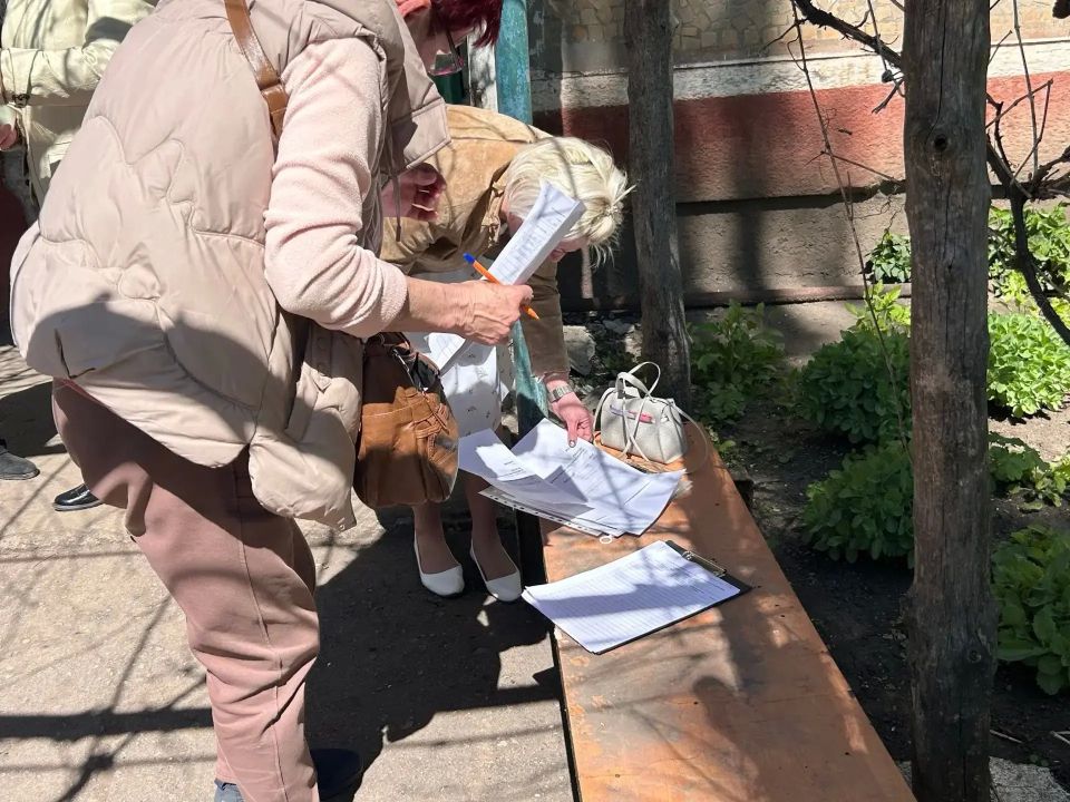 «Управдом» в действии: Калининский район выбирает старших по домам «Управдом» в действии: Калининский район выбирает старших по домам