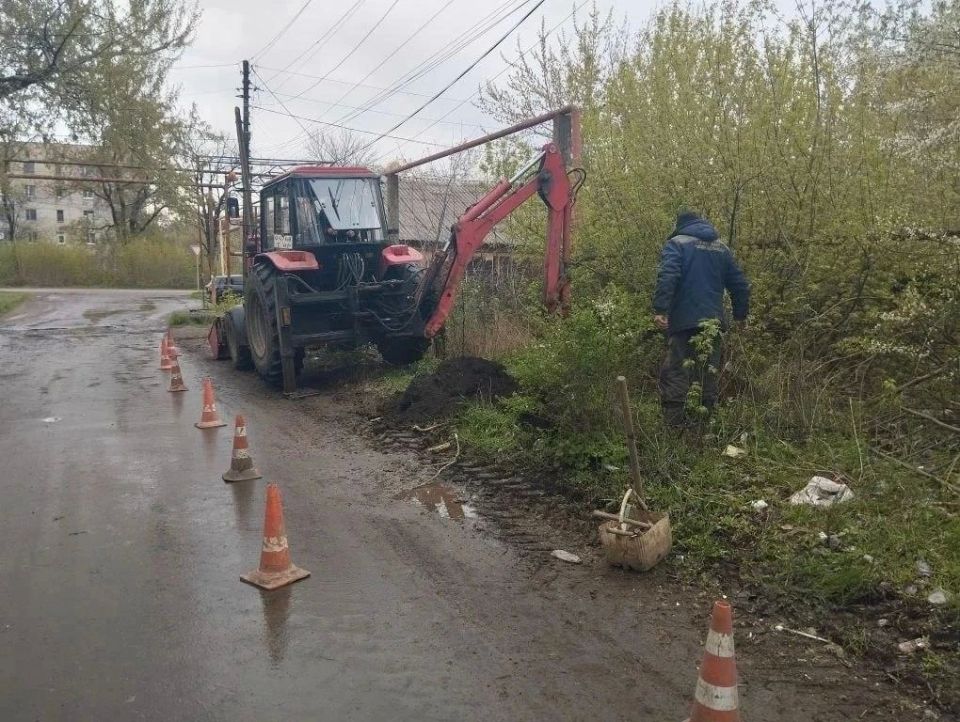 Кузбасс совместно с коллегами из Горловки устранил более 200 аварий за неделю Кузбасс совместно с коллегами из Горловки устранил более 200 аварий за неделю