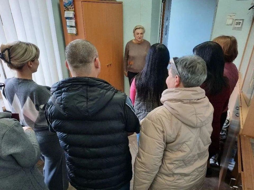 Состоялись встречи руководства Управы Калининского района Горловки с трудовыми коллективами Состоялись встречи руководства Управы Калининского района Горловки с трудовыми коллективами