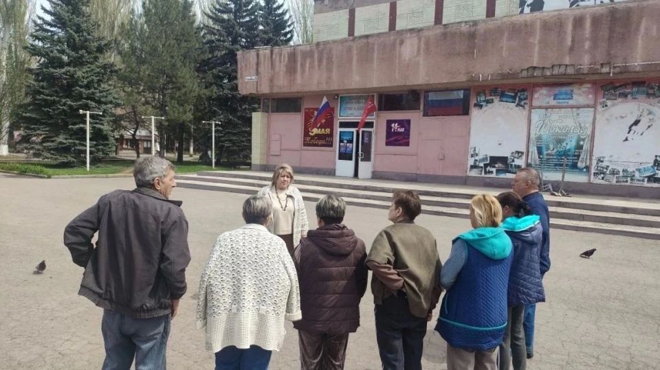 Состоялись встречи руководства Управы Калининского района Горловки с трудовыми коллективами Состоялись встречи руководства Управы Калининского района Горловки с трудовыми коллективами