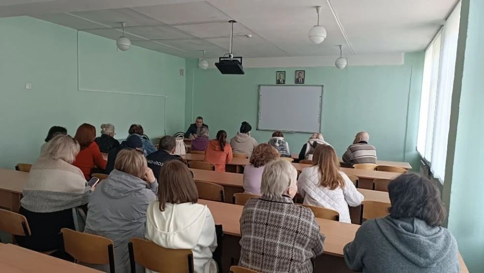 5 мая 2026 года депутаты Горловского городского совета от фракции «Единая Россия» — Роман Конев, София Потапова, Олег Сладкевич, Павел Калфакчиян, Эдуард Полепкин и Максим Лебедев провели встречи с населением 5 мая 2026 года депутаты Горловского городского совета от фракции «Единая Россия» — Роман Конев, София Потапова, Олег Сладкевич, Павел Калфакчиян, Эдуард Полепкин и Максим Лебедев провели встречи с населением