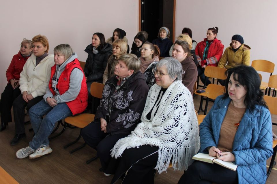 Иван Приходько: Состоялась встреча руководства администрации городского округа Горловка с трудовым коллективом Иван Приходько: Состоялась встреча руководства администрации городского округа Горловка с трудовым коллективом