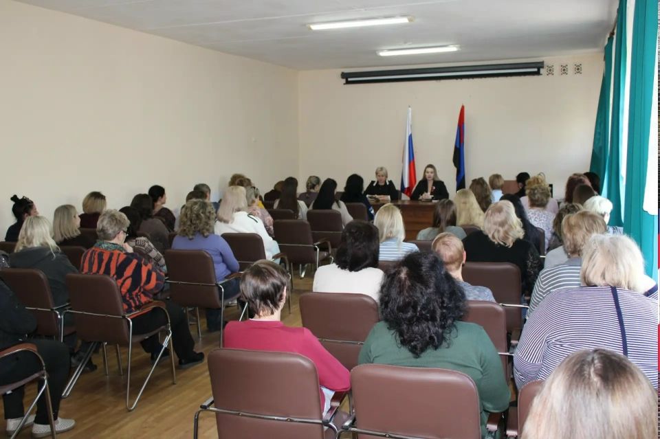 5 мая 2026 года депутаты Горловского городского совета от фракции «Единая Россия» — Роман Конев, София Потапова, Олег Сладкевич, Павел Калфакчиян, Эдуард Полепкин и Максим Лебедев провели встречи с населением 5 мая 2026 года депутаты Горловского городского совета от фракции «Единая Россия» — Роман Конев, София Потапова, Олег Сладкевич, Павел Калфакчиян, Эдуард Полепкин и Максим Лебедев провели встречи с населением
