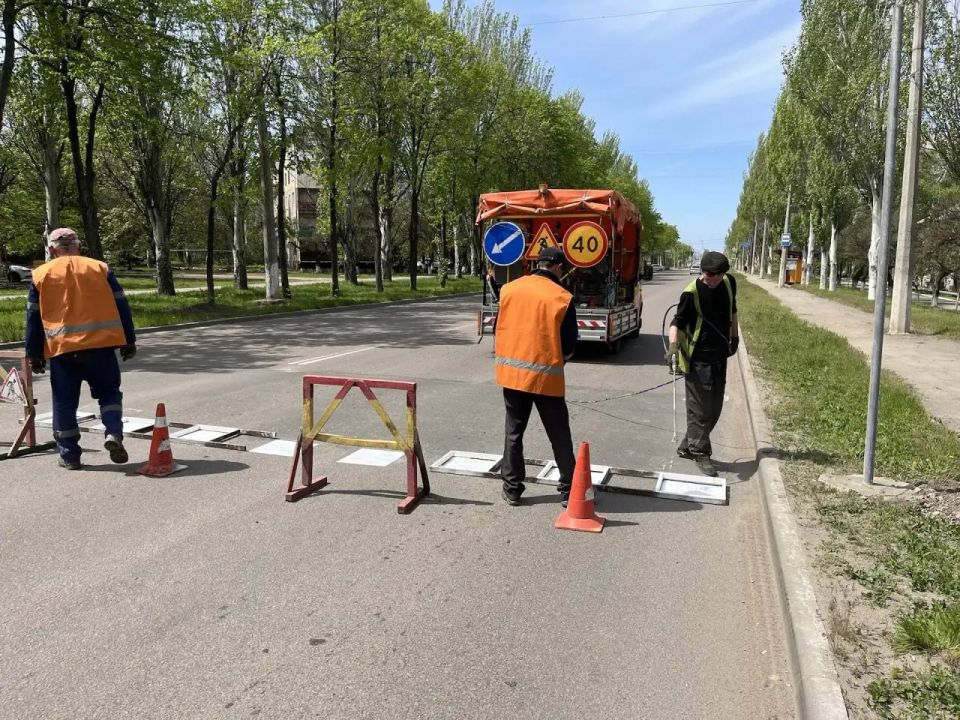 О работах МУП «Простор». Муниципальное унитарное предприятие «Простор» ежедневно выполняет все необходимые работы по содержанию городских улиц О работах МУП «Простор». Муниципальное унитарное предприятие «Простор» ежедневно выполняет все необходимые работы по содержанию городских улиц