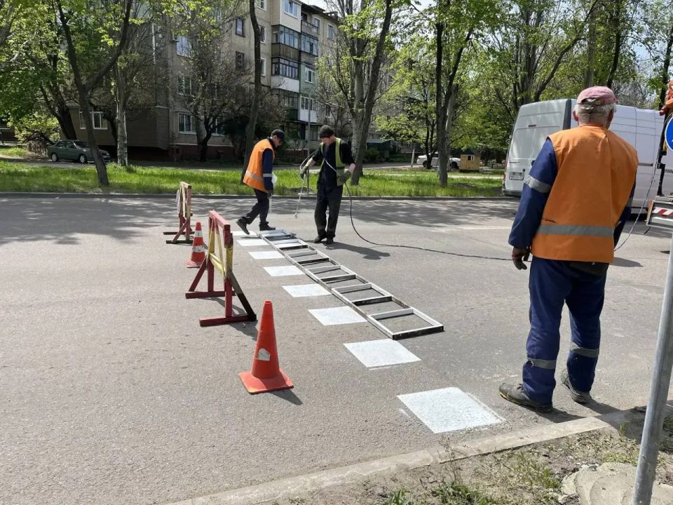О работах МУП «Простор». Муниципальное унитарное предприятие «Простор» ежедневно выполняет все необходимые работы по содержанию городских улиц О работах МУП «Простор». Муниципальное унитарное предприятие «Простор» ежедневно выполняет все необходимые работы по содержанию городских улиц