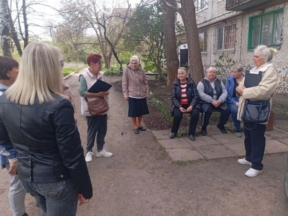 Роман Конев: В Калининском районе Горловки внедряется новая модель управления многоквартирными домами, где ключевая роль отводится «управдому» Роман Конев: В Калининском районе Горловки внедряется новая модель управления многоквартирными домами, где ключевая роль отводится «управдому»