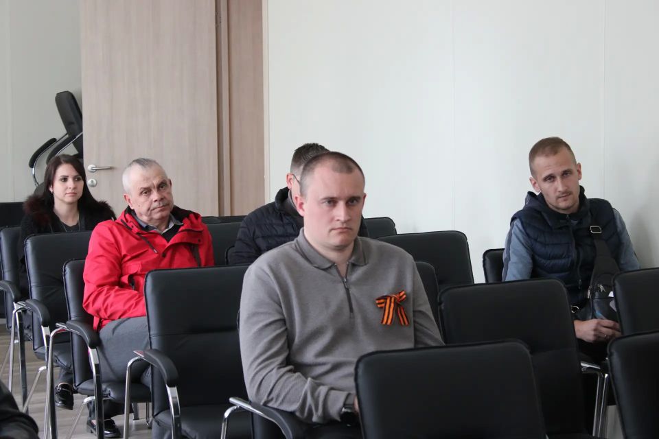 С целью координации действий всех служб, обеспечивающих жизнедеятельность города в отопительный сезон, выявления объективных проблем и трудностей 6 мая под председательством заместителя главы администрации городского округа... С целью координации действий всех служб, обеспечивающих жизнедеятельность города в отопительный сезон, выявления объективных проблем и трудностей 6 мая под председательством заместителя главы администрации городского округа...