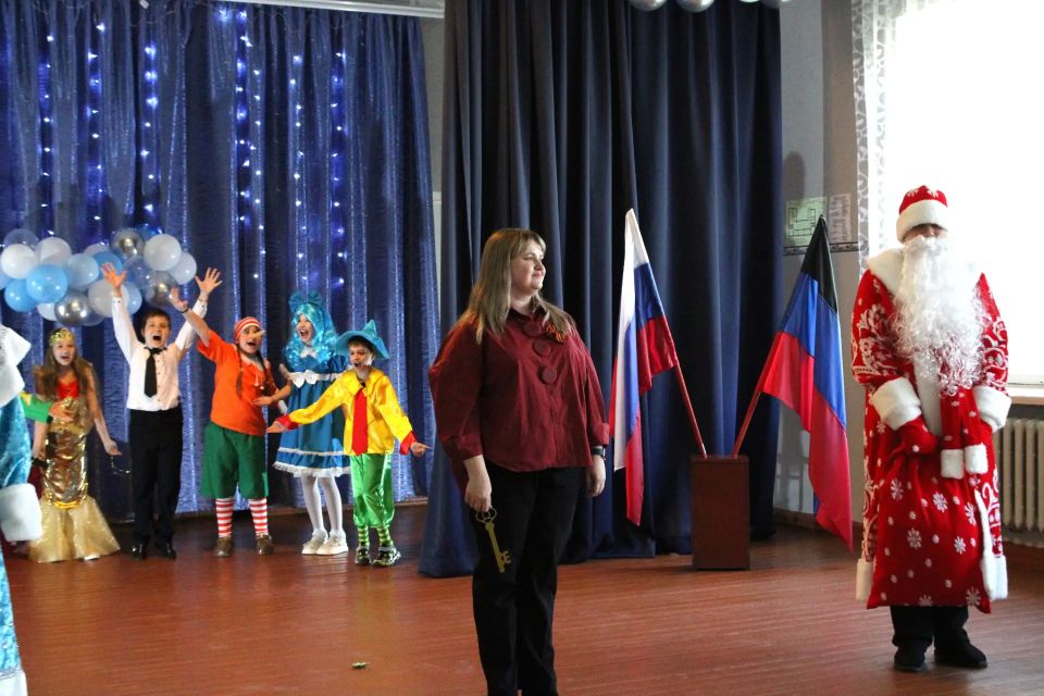 В Горловке состоялось торжественное открытие театральной студии «ArtStudio» В Горловке состоялось торжественное открытие театральной студии «ArtStudio»