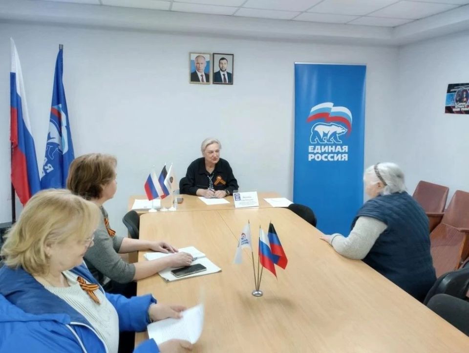 Диалог с жителями: выездной прием в Калининском районе Горловки Диалог с жителями: выездной прием в Калининском районе Горловки