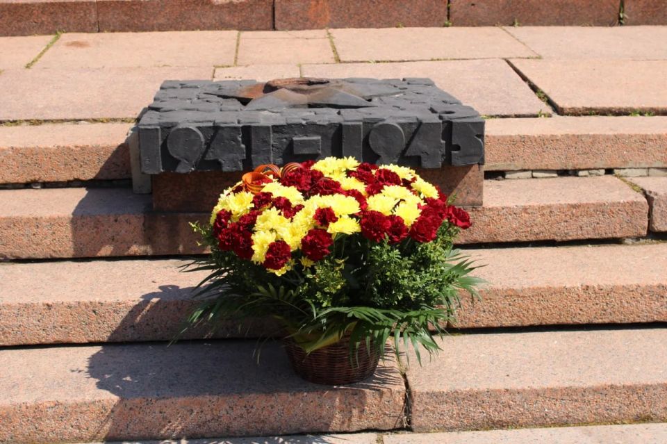В Городе воинской славы и трудовой доблести Горловке отпраздновали 81-ю годовщину со дня Великой Победы советского народа над немецко-фашистскими захватчиками В Городе воинской славы и трудовой доблести Горловке отпраздновали 81-ю годовщину со дня Великой Победы советского народа над немецко-фашистскими захватчиками