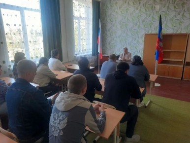 Состоялись встречи руководства Управы Калининского района Горловки с трудовыми коллективами