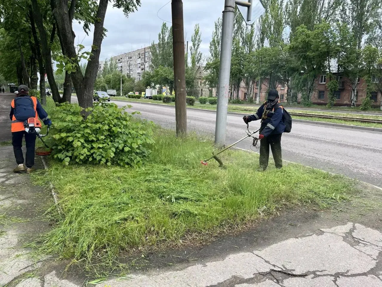 МУП «Простор» ежедневно выполняет все необходимые работы по содержанию городских улиц МУП «Простор» ежедневно выполняет все необходимые работы по содержанию городских улиц